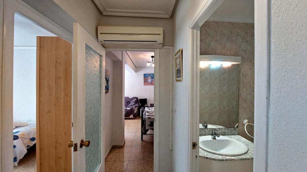 076 - La Senia 002 - Comfortholidays Apartment *